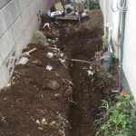 排水管の工事を行う為に掘削