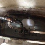 古いタンク内部品