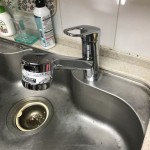古いキッチン蛇口