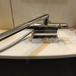 新しい浴室蛇口